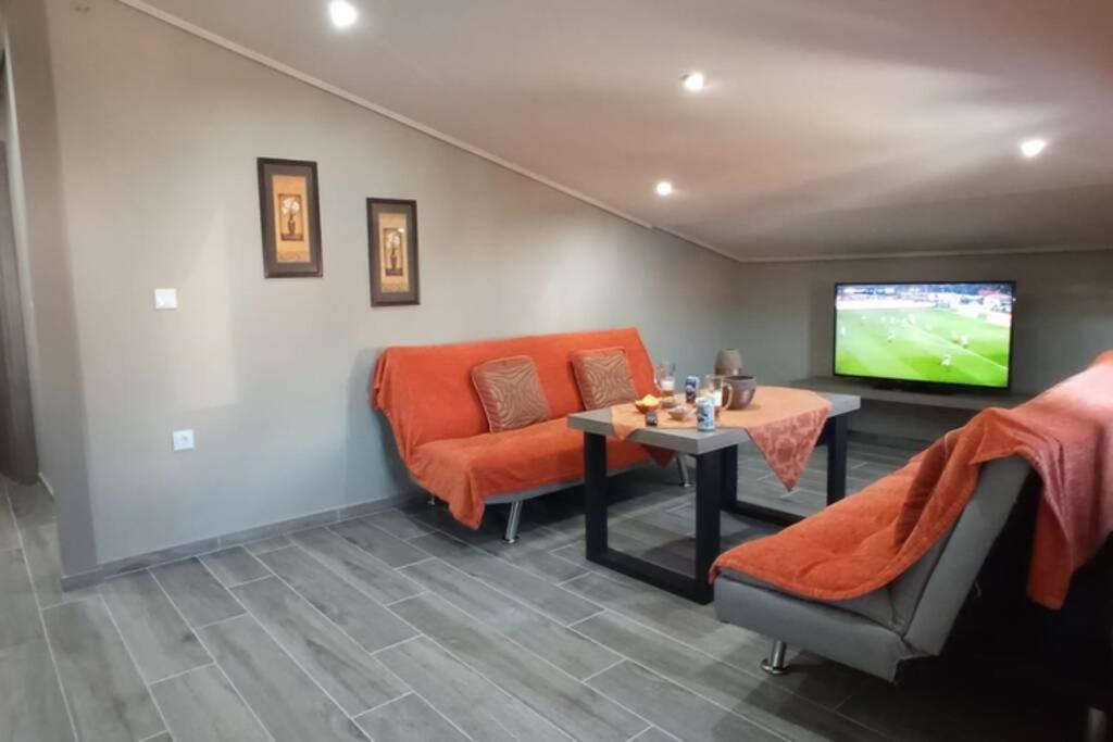 Aretoysa Center Luxury Suites 2 Nea Peramos  Ngoại thất bức ảnh
